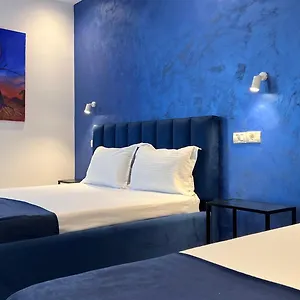 Riviera Hotel